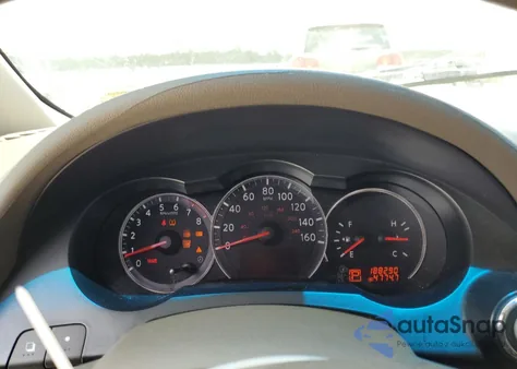 2010 Nissan Altima Base z USA, uszkodzony, nr VIN 1N4AL2AP6AN533001